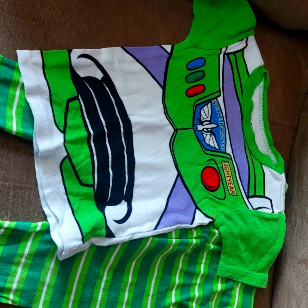 🌷 Buzz Lightyear Green and White Kids Pajama Set